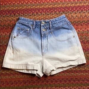 90s VINTAGE UNION BAY OMBRÉ FADED TWO TONE DENIM HIGH RISE SHORTS